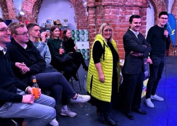 FDP präsentierte sich im Burgtheater