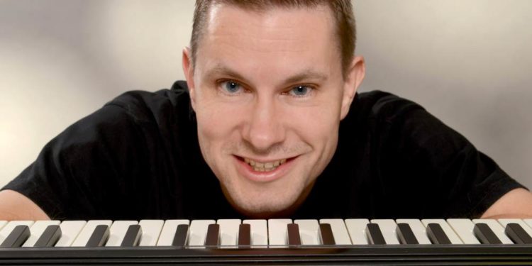 Kultur auf Dorf-Tour – Mitmachkonzert mit Olli Ehmsen