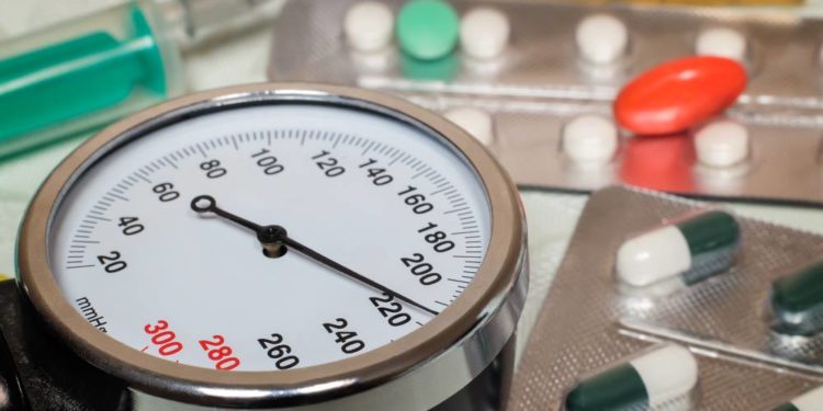 Welt-Hypertonie-Tag am 17. Mai: Regelmäßig Blutdruck messen