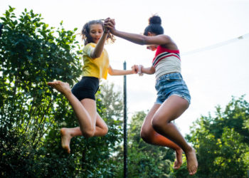 Gefahrenquelle Kindertrampolin