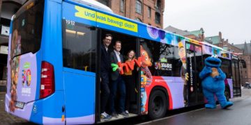 Sesamstraßenbus lässt (Kinder-)Herzen höher schlagen