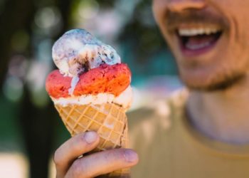 Warnstreiks drosseln Produktion von Eis, Schokolade, Gummibären, Keksen & Co.