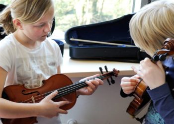 Geschichten für Kinder über die Welt der Musikinstrumente