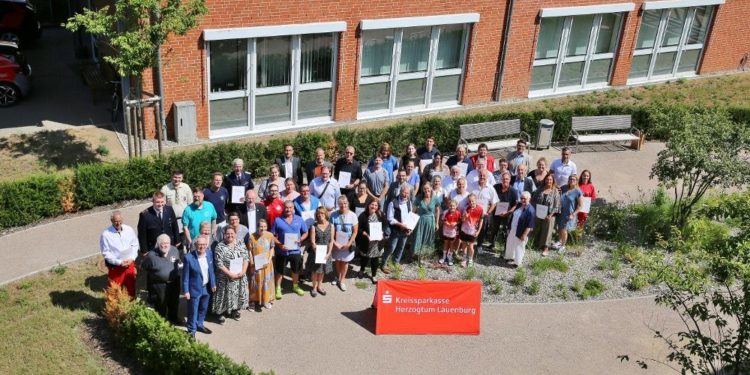 Vereinspreis der Kreissparkasse: erneut 100 000 Euro für Projekte im Kreis 