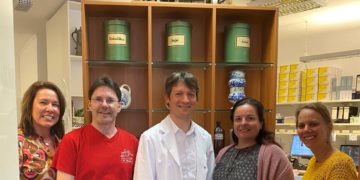 Großzügige Spende von der Stadt-Apotheke an Möllner Grundschulen