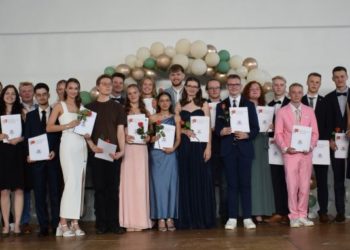 AbiturientInnen mit Feierstunde verabschiedet