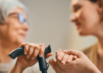 11.193 Menschen im Kreis Herzogtum Lauenburg erhalten Pflegeleistungen