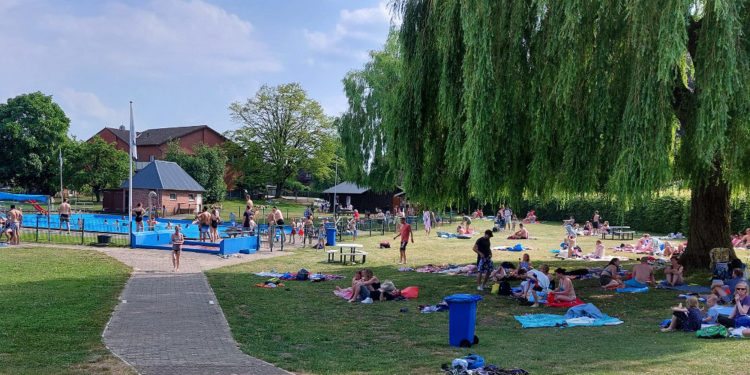 Verbilligte Schülerdauerkarten für das Freibad Steinhorst