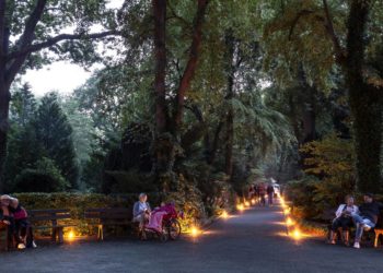 „Hier ist Leben!“ – Lange Nacht des Friedhofs in Mölln