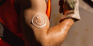 „Sonnenmilch-Flatrate“ für Bauarbeiter im Herzogtum