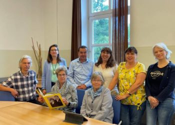 Ratzeburger Volkshochschule erhält Spende für moderne EDV-Ausstattung