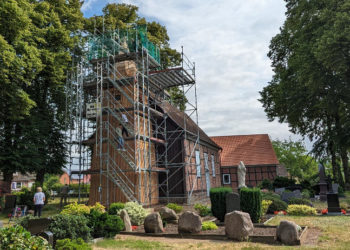 St.-Marien-Kirche in Worth hat einen sanierten Glockenturm