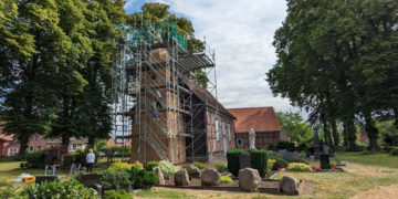 St.-Marien-Kirche in Worth hat einen sanierten Glockenturm