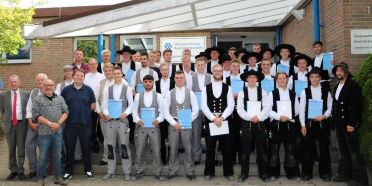 Freisprechung im lauenburgischen Baugewerbe