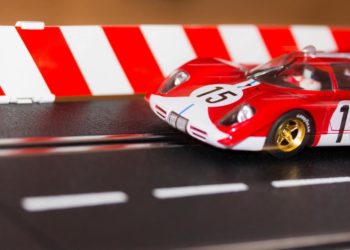 Carrerabahn-Rennen im JuZ