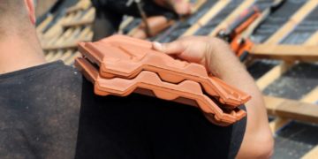 Auf den Dächern klettern die Löhne nach oben