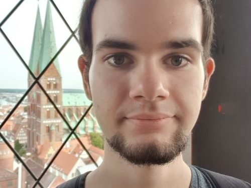 Wer kann Hinweise zum Aufenthaltsort geben?