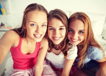 Social Media verzerrt Selbstbild junger Menschen auch