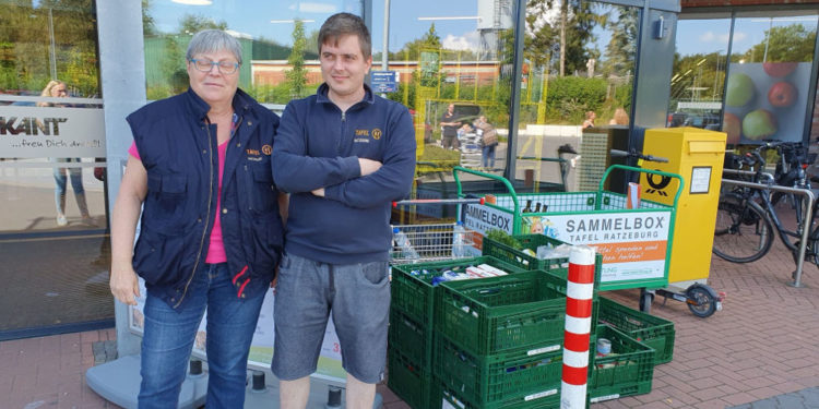 Weihnachtsaktion: Ein Teil für die Tafel