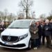 Übergabe eines neuen E-Fahrzeuges an das Team des Bürgerbusses Stecknitz Region