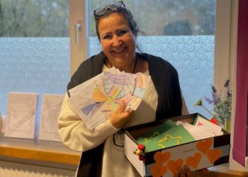 Grundschüler bringen Weihnachtszauber ins Seniorenzentrum