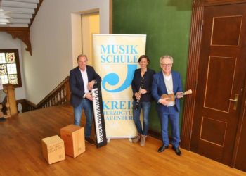 „Gut investiertes Geld“ – Kreissparkasse fördert Kreismusikschule auch in 2024