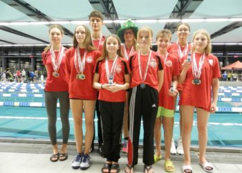 Starker Jahresabschluss der Möllner Schwimmsparte in Hamburg