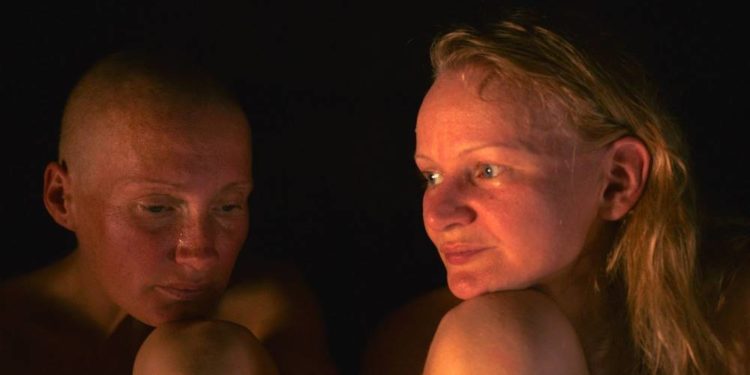 „Smoke Sauna Sisterhood“ im Kino