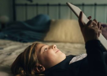 Hoher Medienkonsum bei Kindern kann gesundheitliche Folgen haben