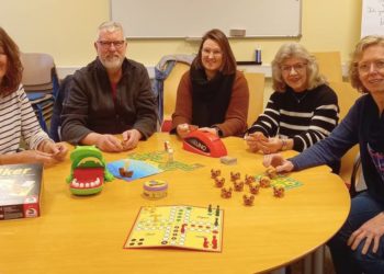 „Spielfreu(n)de für Kinder“ in der Bücherei