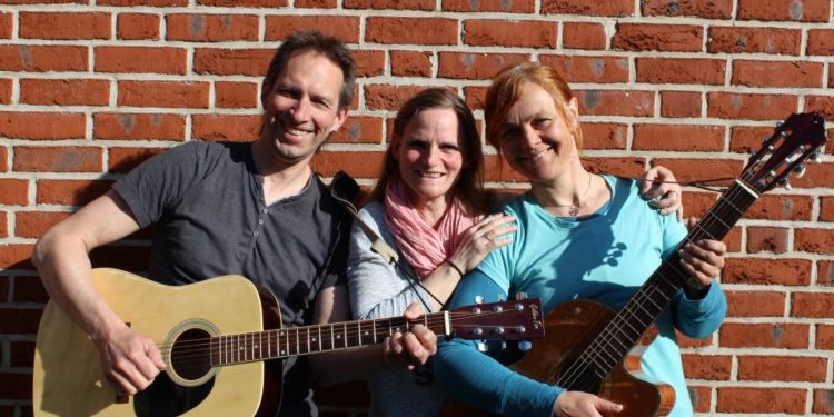 „Pearls&Tears“ spielen in Berkenthin  