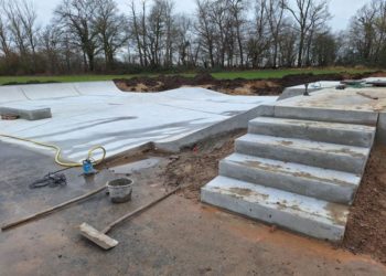 Skatepark vor der Fertigstellung