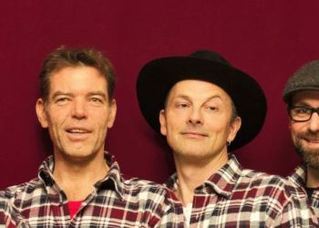 Op Platt: Kunzertankünnigung för de Weidezaunband