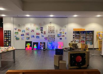 Erste Kunstausstellung von SchülerInnen