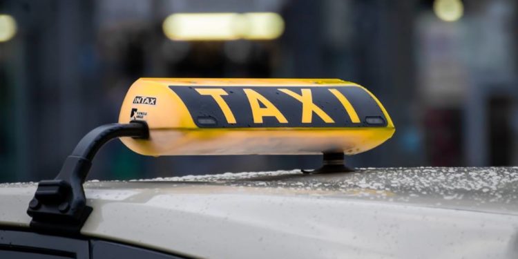 Aufmerksamer Taxifahrer vereitelt Taterfolg nach Schockanruf