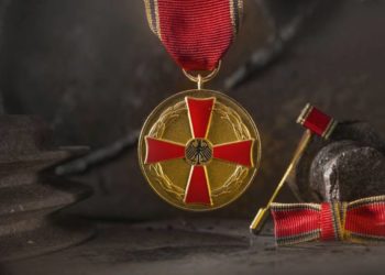 „Bundesverdienstkreuz“ für Christel Happach-Kasan