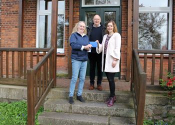 Spenden für die Tafel Ratzeburg und die Hospizgruppe Ratzeburg Mölln und Umgebung