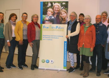 Elf neue Familienpaten freuen sich auf den Einsatz in jungen Familien