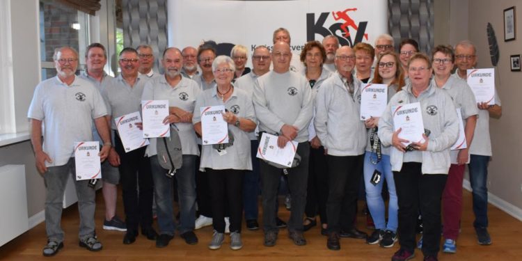 Beifall-Marathon bei der Sportlerehrung des Kreissportverbands