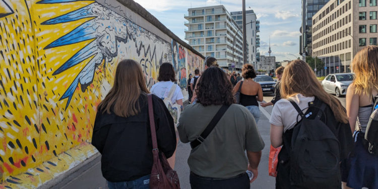 Jugendforum fuhr mit interessierten Jugendlichen nach Berlin