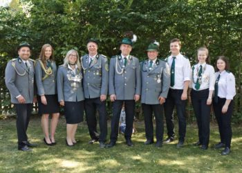 Hollenbeker Schützenfest wieder mit Wecken der Schützen durch Musikzug