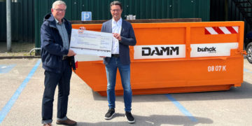 Komposttag 2024: Willi Damm aus Grambek unterstützt den Kinderschutzbund mit Spende