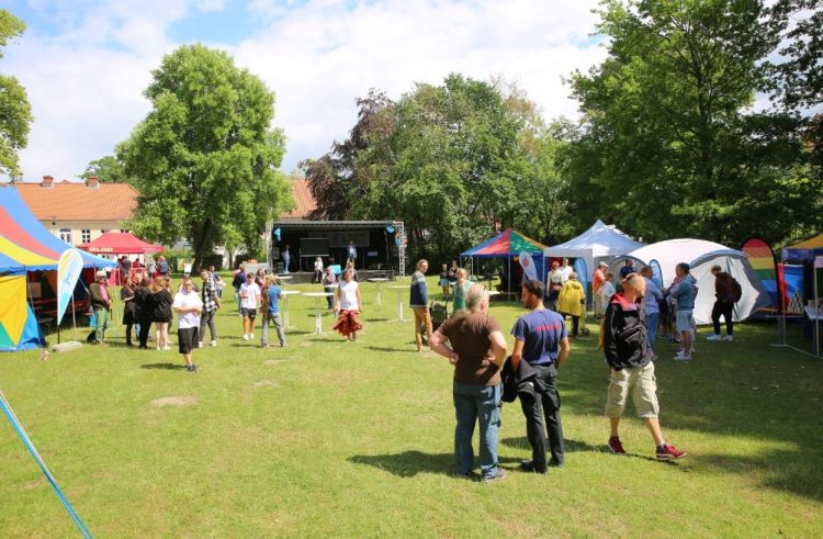 „Demokratie läuft!“ – Buntes Familienfest im Ratzeburger Zieleinlauf