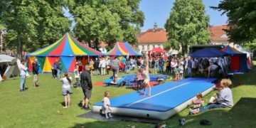 „Demokratie läuft!“ – Buntes Familienfest im Ratzeburger Zieleinlauf