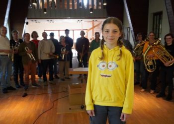 Ein Posaunenchor mit Nachwuchs-Journalistin