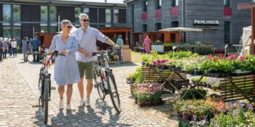 Biosphäre-Schaalsee-Markt Markt mit Demeter-Gemüse und Duftrosen
