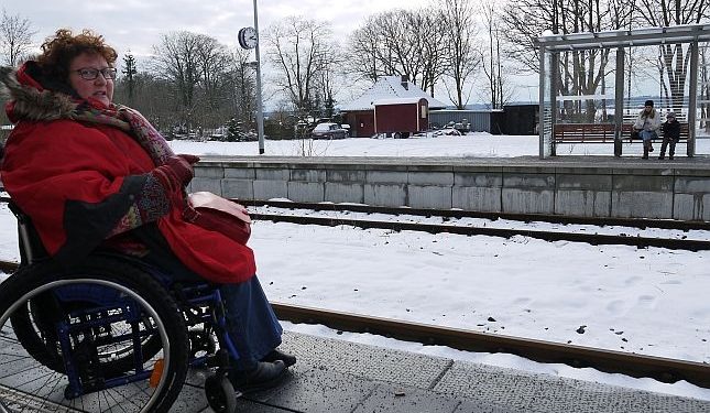 UnzuNUTbar: Bahn sperrt Gleis 1 in Ratzeburg für Rollstuhlfahrer