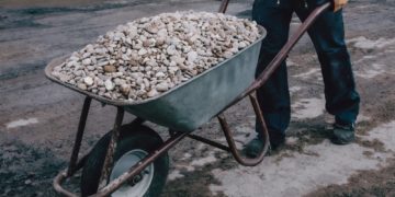 Bauarbeiter im Herzogtum bekommen jetzt eine „Schippe voll Lohn“ obendrauf