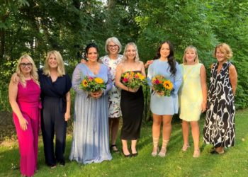 Feierliche Freisprechung von drei Friseur-Junggesellinnen