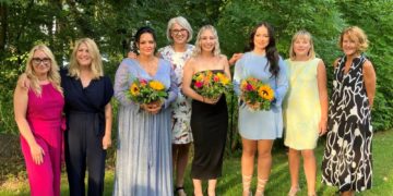 Feierliche Freisprechung von drei Friseur-Junggesellinnen